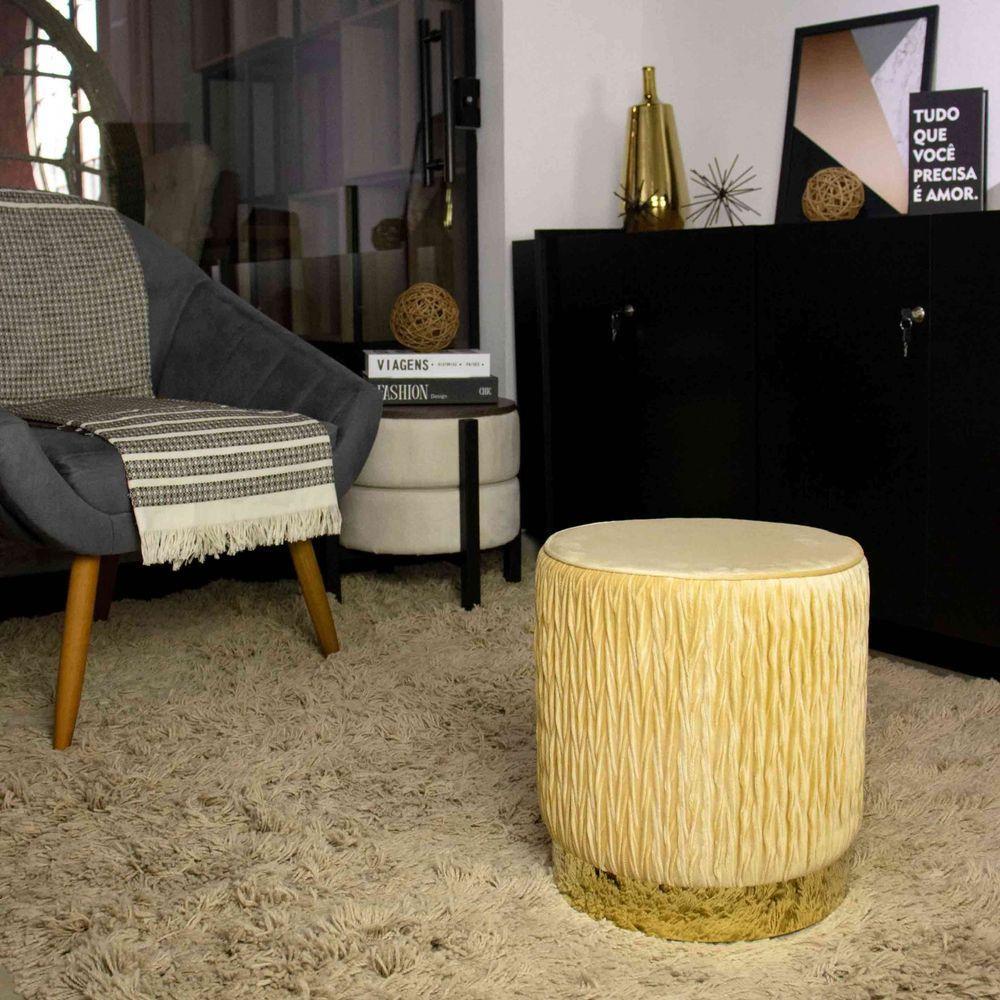 Puff Decorativo Redondo De Natal Com Veludo Bege Com Detalhe Dourado Na Base - D'rossi - 2