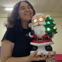 Papai Noel Arvore Natal Mexe Olhos Musica Som Led Enfeite Iluminado Natalino Mesa Estante Festa Hall Entrada Fim De Ano - 5