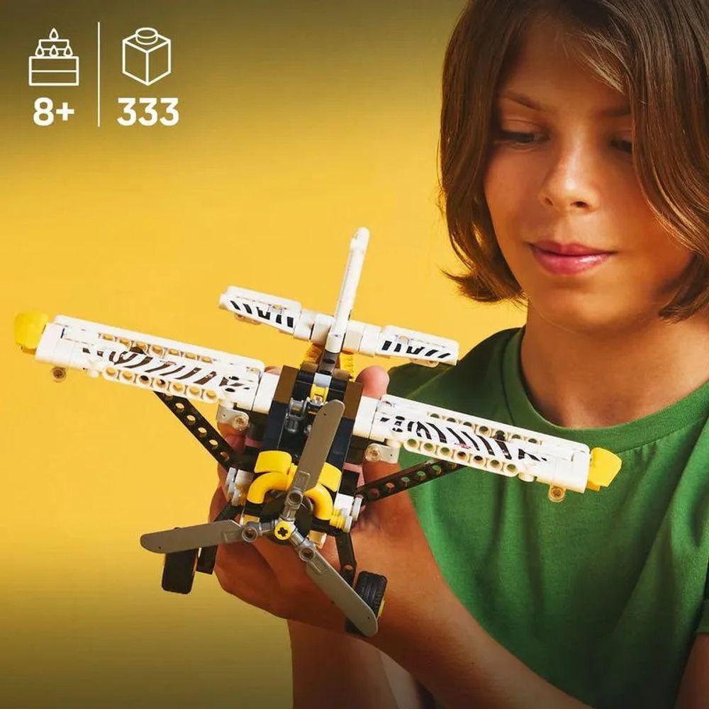 Lego Technic Bush Plane - 333 Peças 42198 - 10