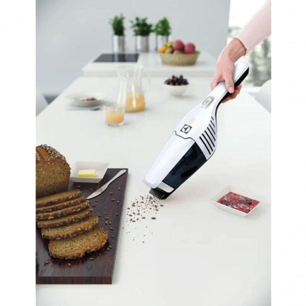 Aspirador De Pó Electrolux Ergora 2em1branco Luz Led ERG25B Bivolt - 4