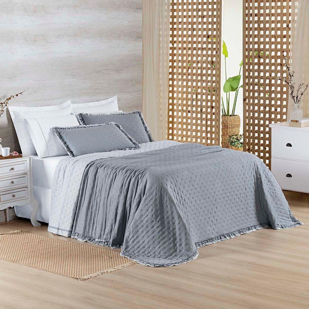 Kit Cobre Leito Colcha Vitta Queen Matelado C/ Babadinhos 200 Fios 3 Peças Cinza - 100% Poliéster - 3