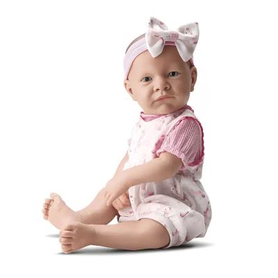 Boneca Reborn Premium - Menina - Bambola