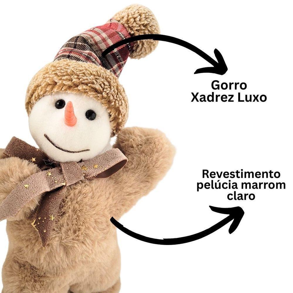 Jogo 2 Bonecos De Neve Decorativos Natal Pelúcia Marrom Claro Gorro E Cachecol Xadrez E Crochê 26cm E 20cm - 3
