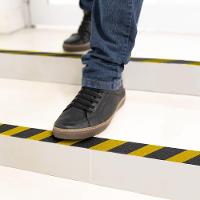 Fita Antiderrapante 50mm X 20m - Uzoo Fita Antiderrapante 50mmx20m Zebrada Amarela-preta - 2