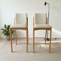 Kit 2 Banqueta Aura Alta Madeira Maciça E Courino Branco Design Moderno Conforto Com Apoio Para Pés Mobília Decor - 1