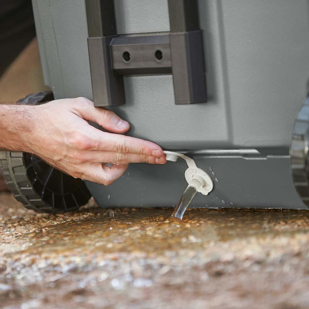 Caixa Térmica Coleman Cooler 61,5 Lt 65 Qt Com Rodas Cinza - 7