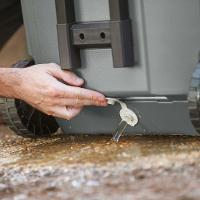 Caixa Térmica Coleman Cooler 61,5 Lt 65 Qt Com Rodas Cinza - 7