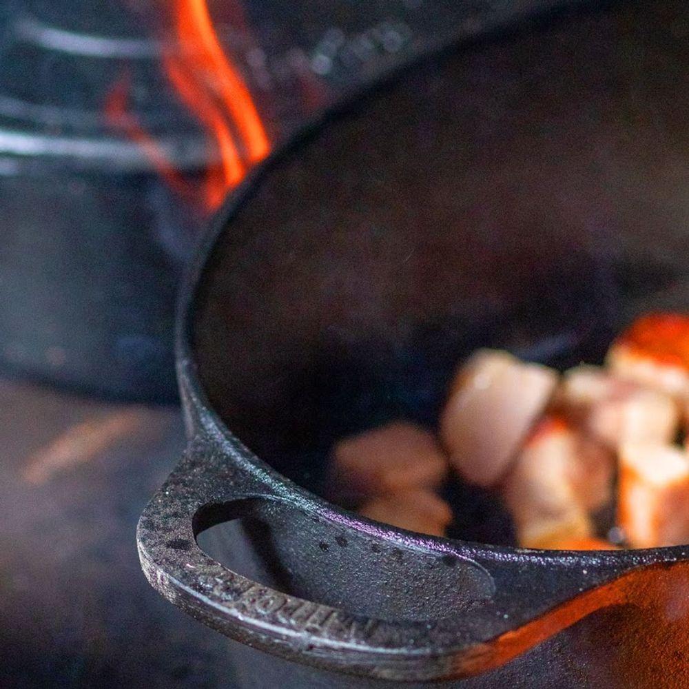 Caçarola Oval Estilo Preta Ferro Panela Mineira 26x20cm 3,5l - 4