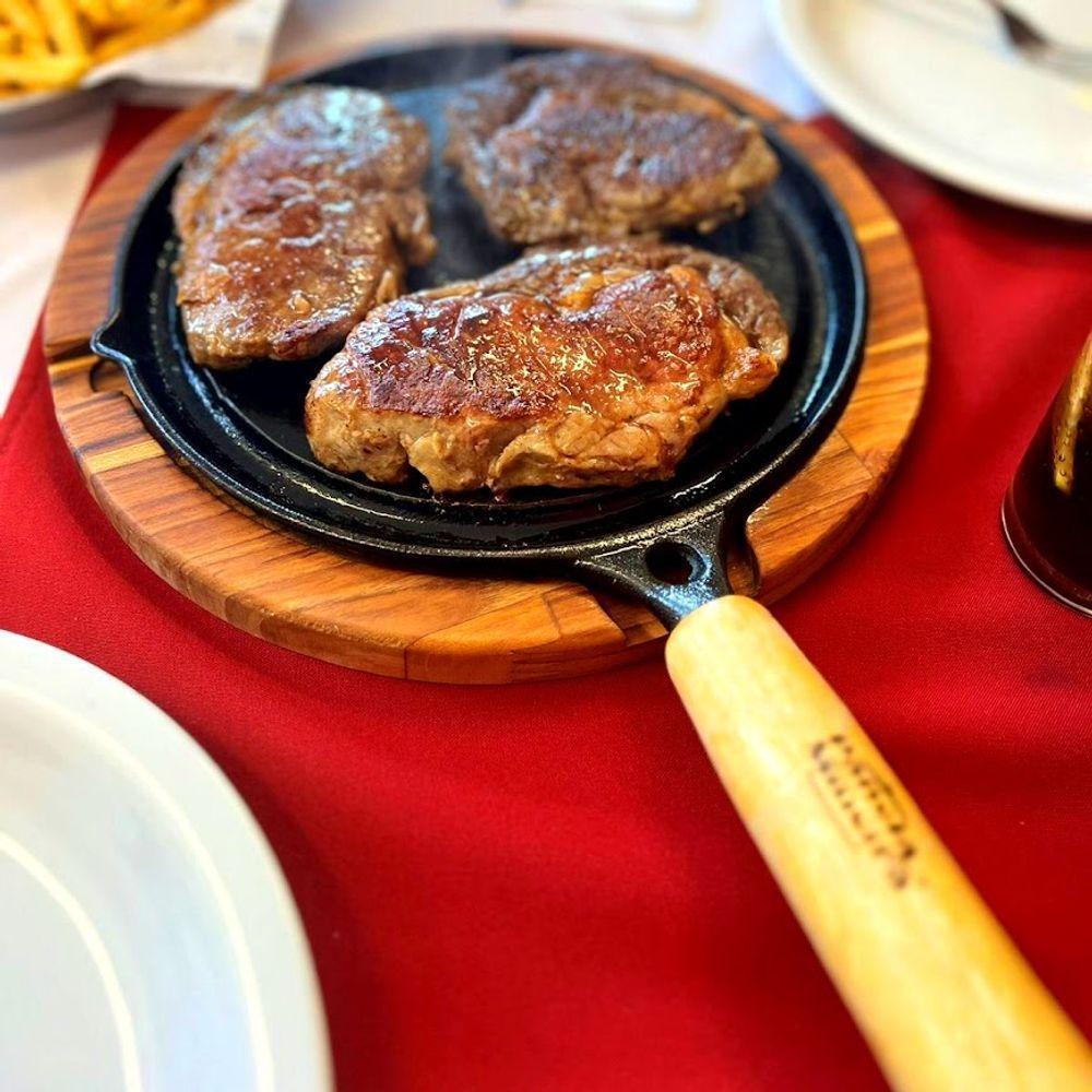 Bifeteira Lisa Redonda Ferro Cabo Madeira Panelamineira 24cm - 4