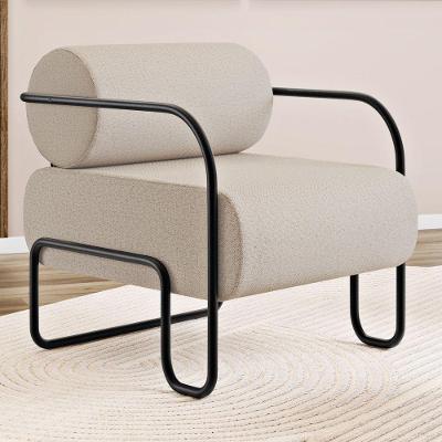 Poltrona Decorativa Orgânica Living Miska Para Sala de Estar Linho Bege Desk Design