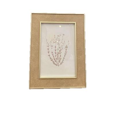 Porta Retrato Em Corino Decorativo Em Poliestireno E Vidro 10x15cm Mart