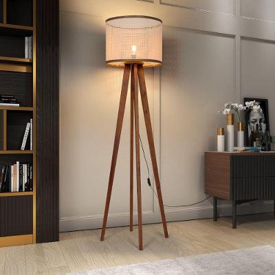 Luminária De Chão Madri Cúpula Indiana Pés De Madeira Maciça - Palha/marrom