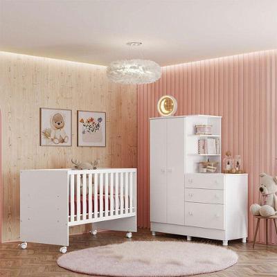 Berço Nacional 3540 E Guarda Roupa Com Cômoda 4070 Doce Sonho Branco Brilho Com Pés - Qmovi