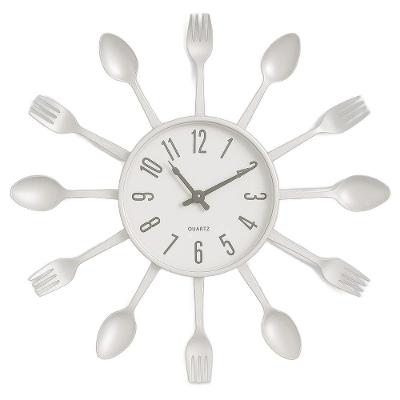 Relógio De Parede Branco Para Cozinha Com Talheres Estilo Retrô Decoração Elegante E Moderna 32 Cm