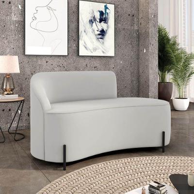 Sofá 2 Lugares Orgânico 140cm Pé Ferro Preto Morgan Veludo Cinza