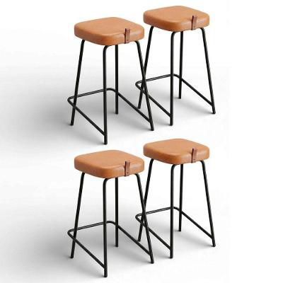 Kit 04 Banquetas Médias Para Cozinha Vik Estofada Couríssimo Whisky - Desk Design