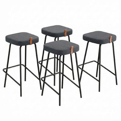 Kit 04 Banquetas Altas Cozinha E área Gourmet Vik Estofada Linho Grafite - Desk Design