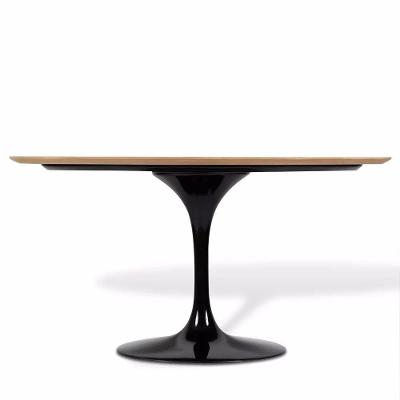 Mesa De Jantar Tulipa Saarinen Oval 235x122 Cm Preto