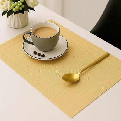 Lugar Americano Retangular Mesa Pvc Dourado Executivo 30x45cm Em Casa Tem