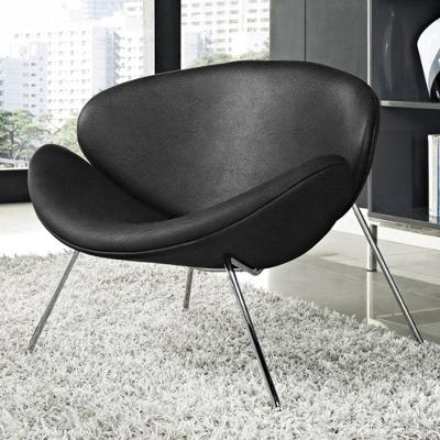 Poltrona Trevo Couro Natural Preto Base Cromada