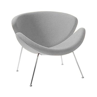 Poltrona Design Trevo Suede Cinza Base Cromada