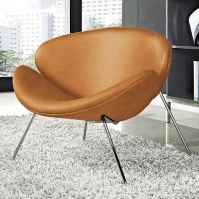 Poltrona Trevo Couro Natural Caramelo Base Cromada