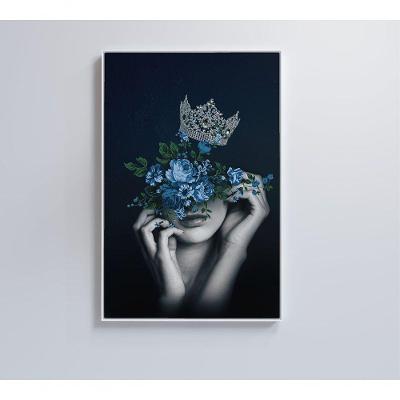 Quadro Mulher Com Coroa E Flores 40x60 Cm Adesivo Fotográfico