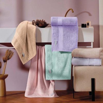 Toalha De Banho Class Avulsa 01 Peça 1,50m X 77cm 100% Algodão Fio Penteado - Branco