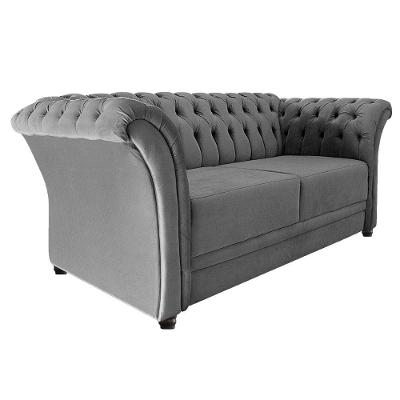 Namoradeira Chesterfield Sofia Suede Cinza