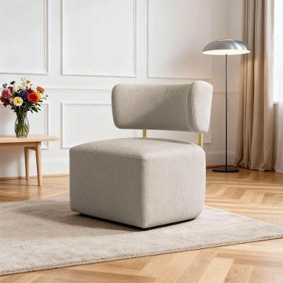 Poltrona Decorativa Orgânica Maya Linho Ferro Dourado - Pallazio Cor Bege