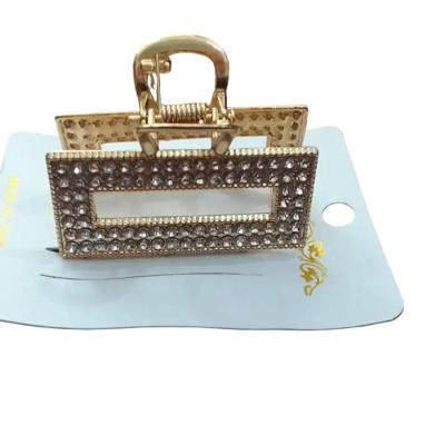 Piranha Dourada Com Strass Vita