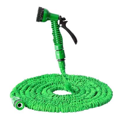 Mangueira Jardim Expansível 15 Metros Resistente Jatos D água Com Gatilho 7 Jatos Compacta, Leve E Prática - Verde