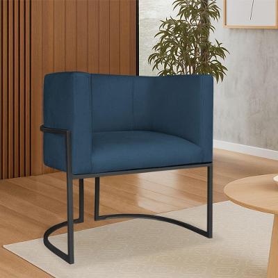 Poltrona Dália Luxo Moderna Estofada Design Sofisticado Com Base De Ferro Preto Suede Azul Marinho