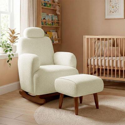 Poltrona Amamentação Super Confortável Com Balanço Pés Em Madeira Maciça Com Puff Descanço Off White