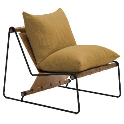 Poltrona Decorativa Turim Base Aço Preto Recouro Camel Poliéster Mostarda - Nexta Casa