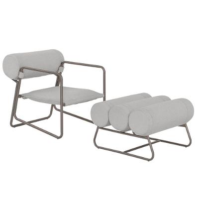 Poltrona Com Puff Detroit Bouclé Cinza Claro - Nexta Casa