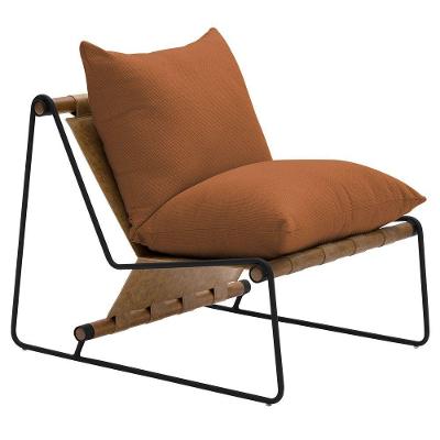 Poltrona Decorativa Turim Base Aço Preto Recouro Camel Poliéster Terracota - Nexta Casa