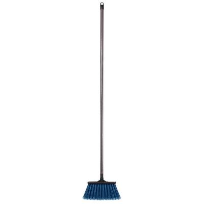 Vassoura Multiuso De Nylon 19cm Com Cabo De Madeira De 1,20m - Nobre