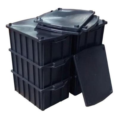 Kit 4 Caixa Plástica Organizadora 28L Composteira em Polipropileno Impermeável Preto Branco Premium