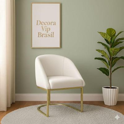 Cadeira Poltrona Lua Decorativa para Quarto em Tecido Veludo Bege