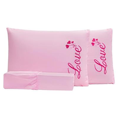 Jogo De Cama Lençol Queen Bordado Love Rosa Com Fronhas 03 Peças - Percal Algodão 140 Fios