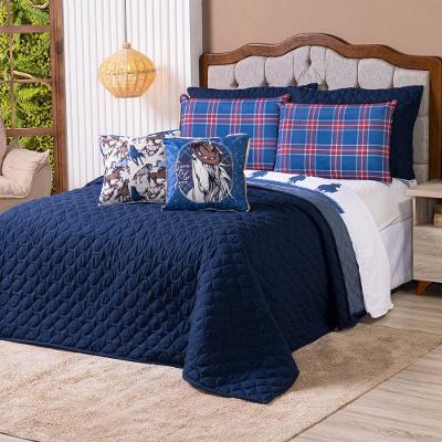 Kit Cobre Leito Colcha King Country Com Almofadas Estampadas 07 Peças - Dupla Face Percal 300 Fios Matelado Cor Azul