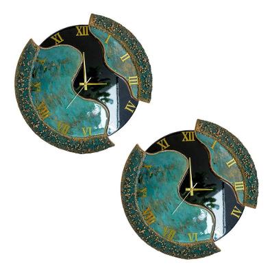 Kit 2 Relógios De Parede Grande 60cm Luxo - Fundo Preto Com Verde Mesclado