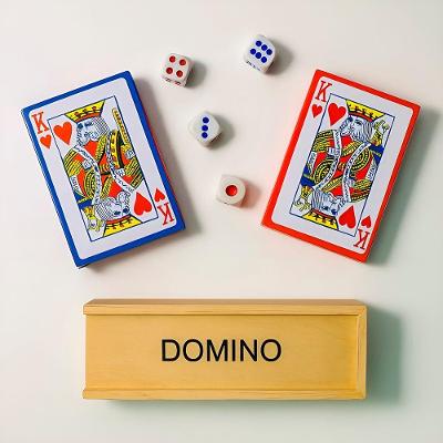 Kit Baralho Dados Dominó Jogos Diversão Entretenimento