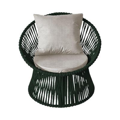 Poltrona Decorativa Estofada Sol Com Almofada Em Corda Náutica E Base Em Alumínio Preta-verde Musgo