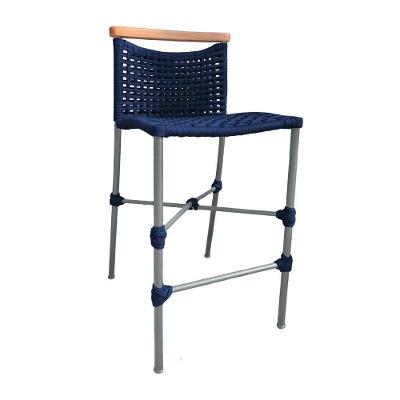 Banqueta Anne Em Corda Náutica Base Em Alumínio Cinza Com Detalhe Em Madeira Azul Marinho