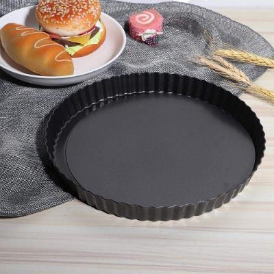 Forma para Bolo e Torta Crespa Fundo Removível 24CM TPC Alumínio Antiaderente Preto Bigsul