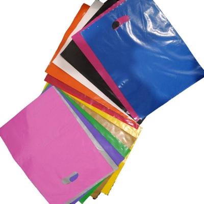 Sacolas Plásticas Kit Boca Triste 20x30 e 30x40 com 100 Unidades Reforçadas Branco, Prata, Vermelho
