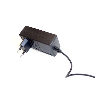 Fonte Chaveada AC-DC PDC-3A 12V 3A 36W Bivolt Automático com Proteção Contra Sobrecargas Preto Evus