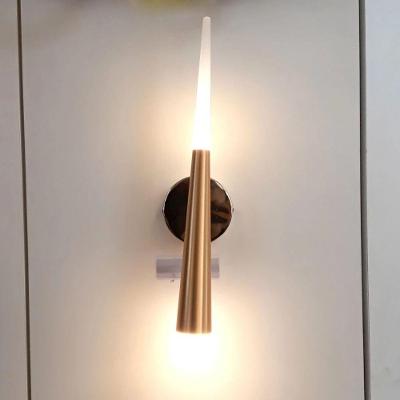 Arandela Dcb02111 LED 5W 3000K com Estrutura em Metal e Acrílico Autovolt Dourado